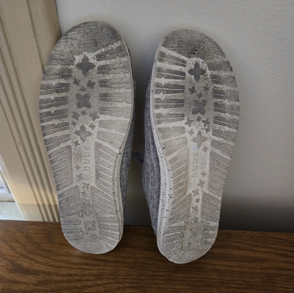 Women's Hey Dude grey Wendy shoes size 8 in very good condition - Picture 9 of 9